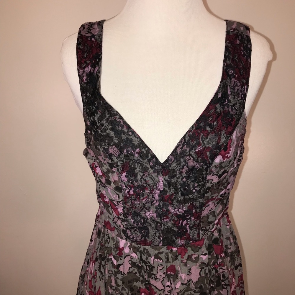 Wallflower Vintage Floral Print Dress with Lace - Picture 7 of 7